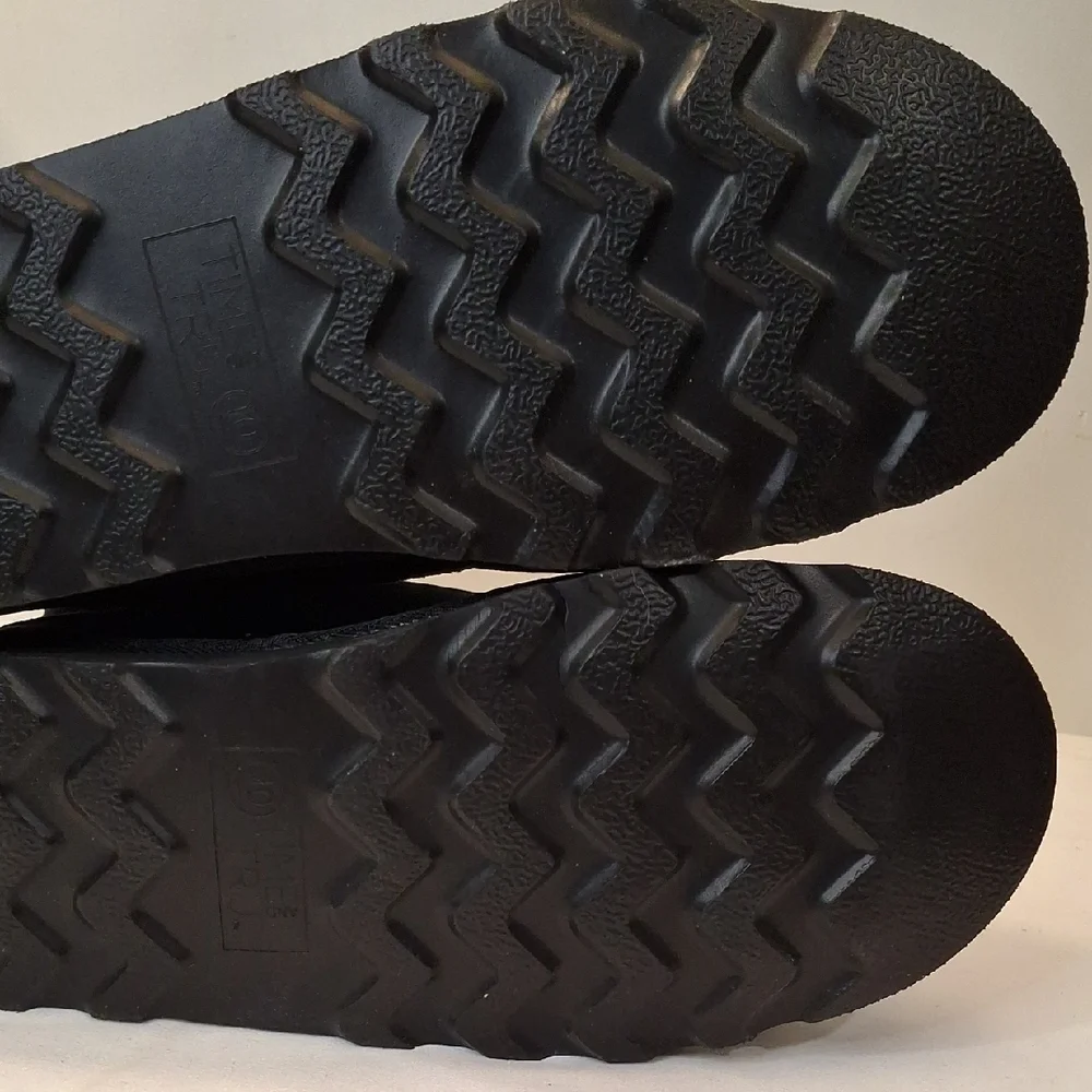 Black Suede Women's Winter Boots. Faux Fur Lined. New With Tags. - Picture 7 of 10